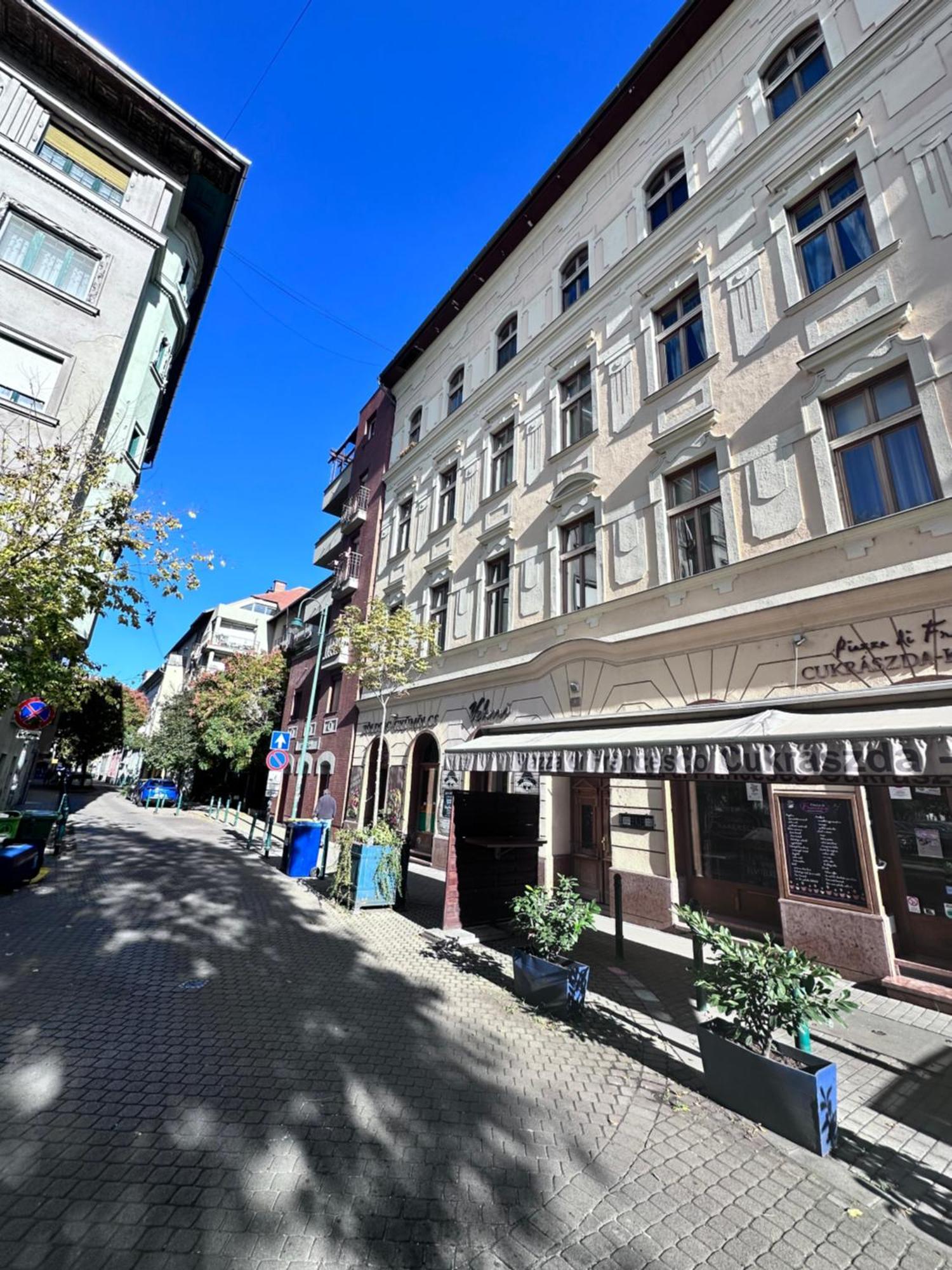 Barbaras Modern Apartament